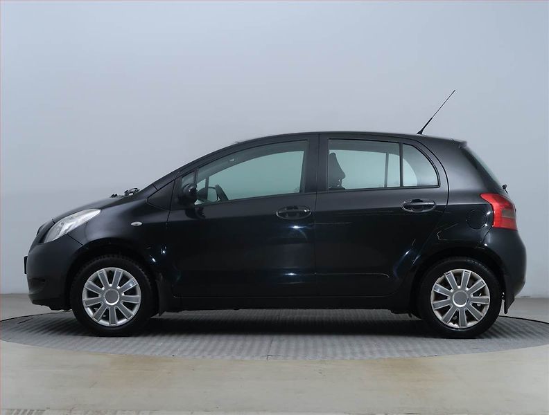 Toyota Yaris (2008) 1.0 VVT-i, Eko.zaplacen - fotka 3 z 15