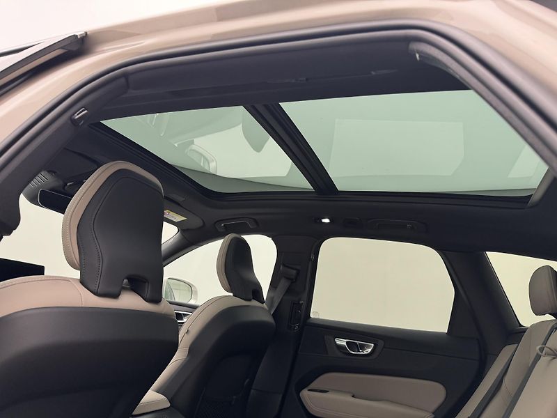 Volvo XC60 (2026) B5 AWD AUT BRIGHT PLUS  - fotka 20 z 70