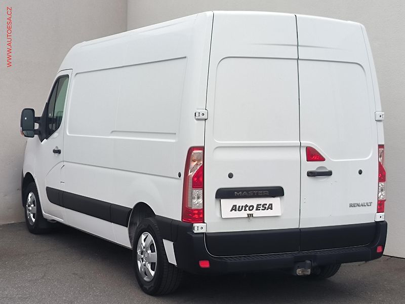 Renault Master (2020) 2.3dCi L2H2, 110kW, AC - fotka 6 z 25
