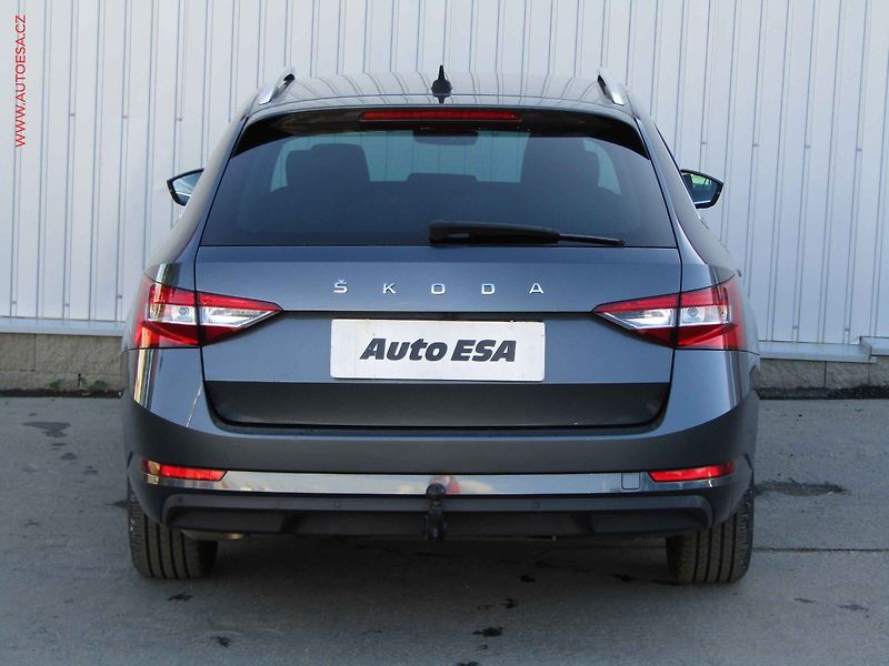 Škoda Superb (2021) 1.5 TSi, ČR, Style, DSG - fotka 5 z 22