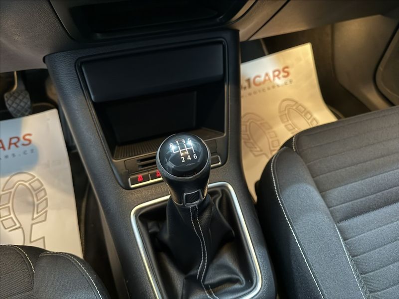 Volkswagen Tiguan 1,4   TSI 90KW CUP VÝHŘEV TOP - fotka 18 z 36