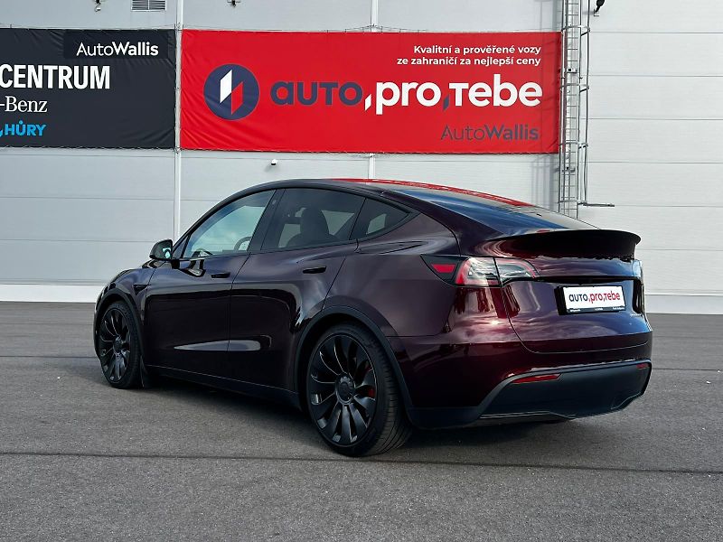 Tesla Model Y Performance 393kW FSD DPH TZ - fotka 3 z 26