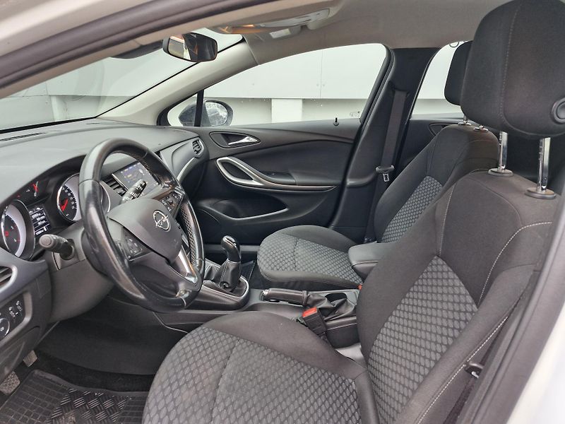 Opel Astra Edition 1,5 CDTI (77 kW) MAN - fotka 10 z 10