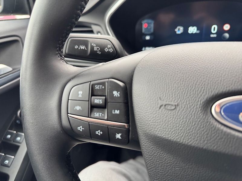 Ford Focus AUT. ACTIVE TOP VÝBAVA CZ ZÁRU - fotka 14 z 20