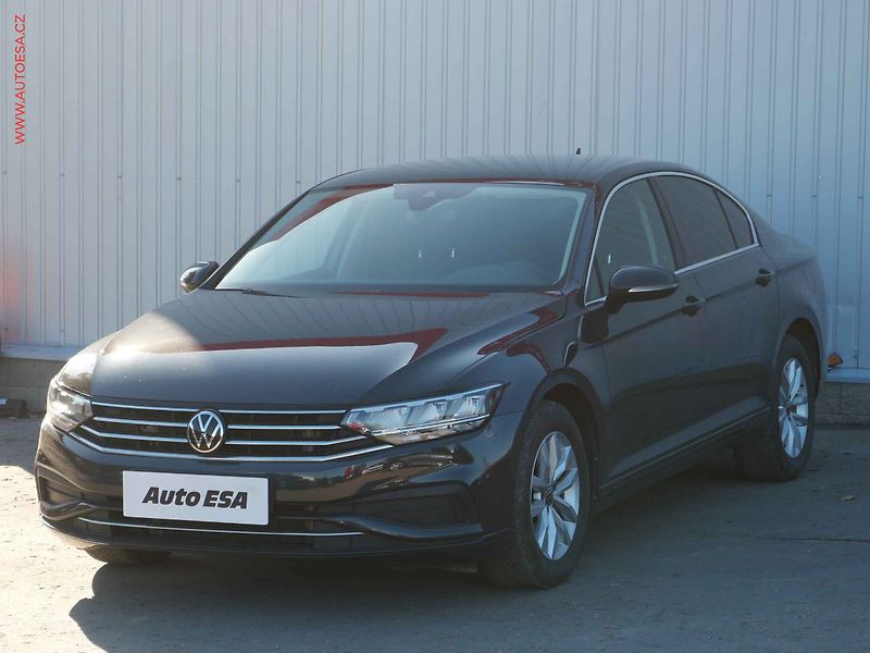 Volkswagen Passat (2020) 1.5 TSi, ČR, Business, LED - fotka 3 z 24