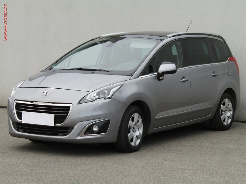 Peugeot 5008 (2015) 1.6 HDi, ČR, navi, autoAC - fotka 3 z 3
