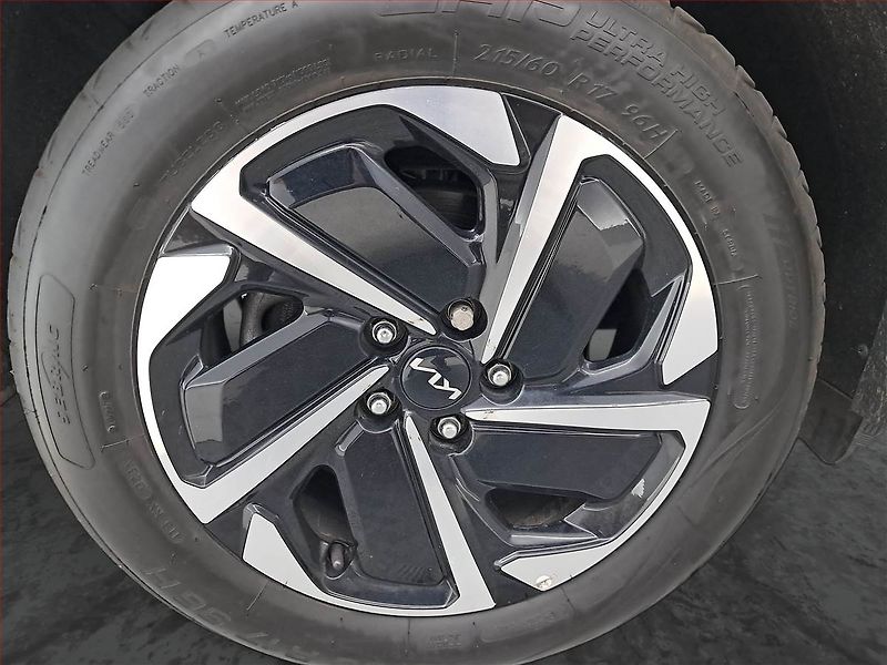 Kia Sportage (2023) 1.6 T-GDI - fotka 15 z 17