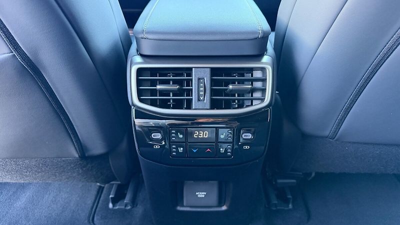 Lexus RX 500h 500H 2,4 HEV F SPORT PLUS - fotka 23 z 30