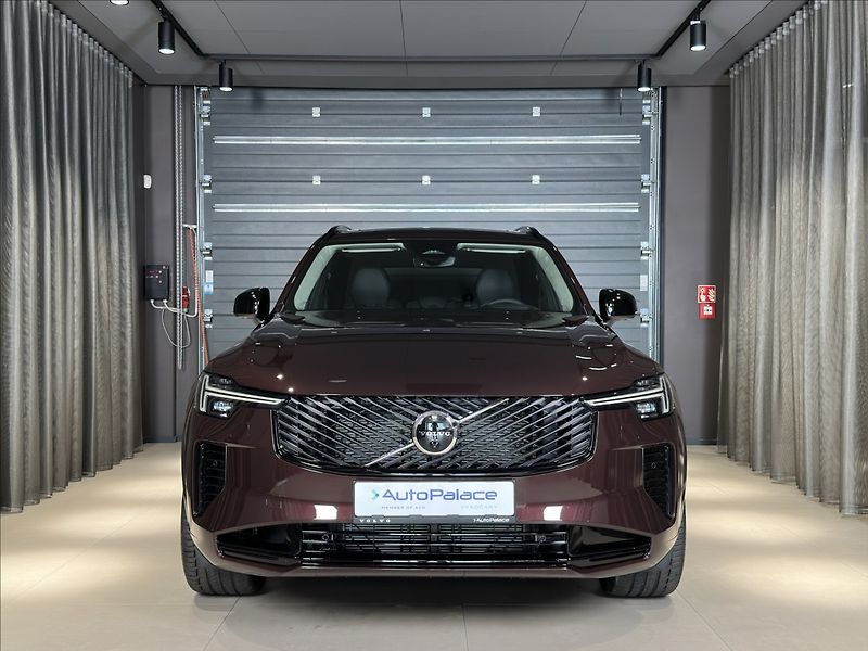 Volvo XC90 (2026) 2,0 T8  Ultra Dark - fotka 6 z 41