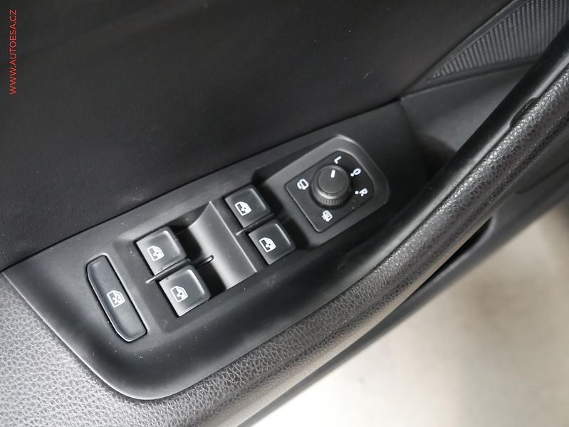 Volkswagen Arteon (2020) 2.0 TSi 4x4, 1.maj,ČR - fotka 18 z 18