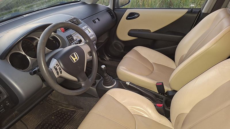 Honda Jazz (2006) FACELIFT, DIGI KLIMA, KŮŽE - fotka 9 z 20