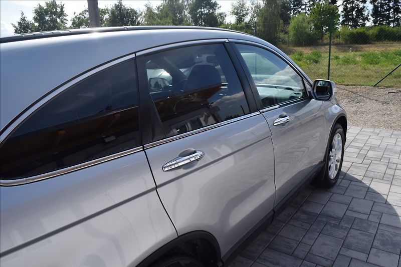 Honda CR-V 2,0 I 110KW 4X4 TAŽNÉ TOP! - fotka 10 z 51