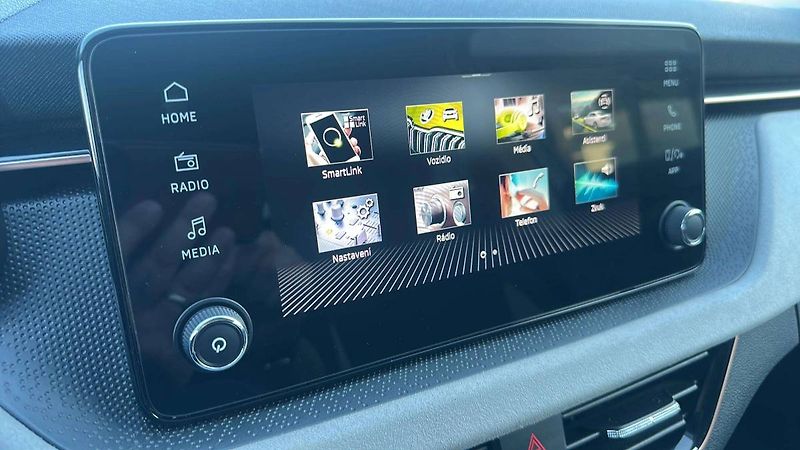 Škoda Scala Top Selection 1,0TSI 85kW MT6/ - fotka 12 z 27