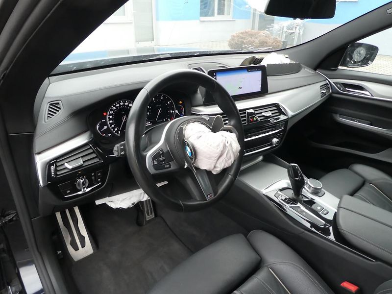 BMW Řada 6 GT 630D 195kW  M SPORT  - fotka 10 z 15