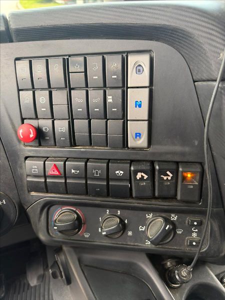 Iveco Trakker 12,9 - fotka 30 z 33