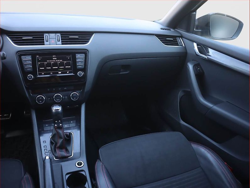 Škoda Octavia (2016) RS 2.0 TDI, Automat, Kůže - fotka 8 z 22