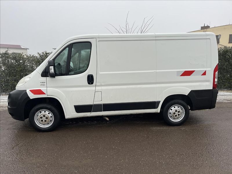 Fiat Ducato 2.2 JTD L1H1 NOVÉ PNEU VSTŘIKY - fotka 4 z 26