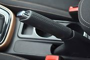 Škoda se nadále drží manuání parkovací brzdy