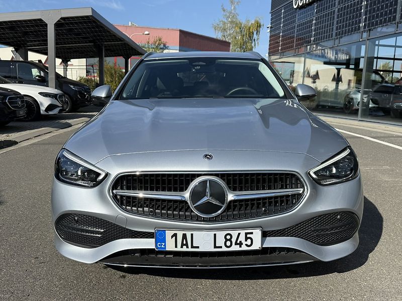 Mercedes-Benz Třídy C (2025) 220 d 4MATIC kombi - fotka 2 z 40