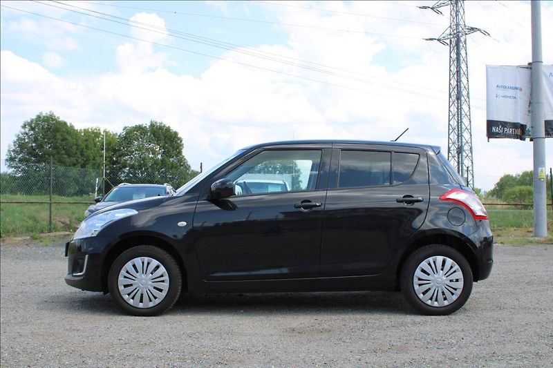 Suzuki Swift 1,2 i  4 x 4, SERVISKA - fotka 8 z 31