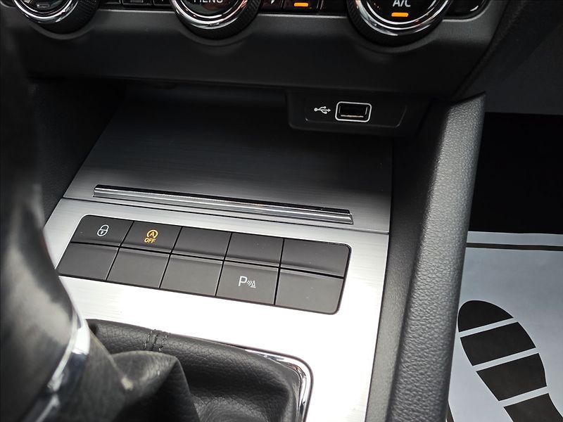 Škoda Octavia 1,4TSi 110KW Ambition 92TKM - fotka 20 z 39