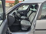 Škoda Roomster 1.6 16v,KLIMA,NOVÉ ROZVODY - náhled 11