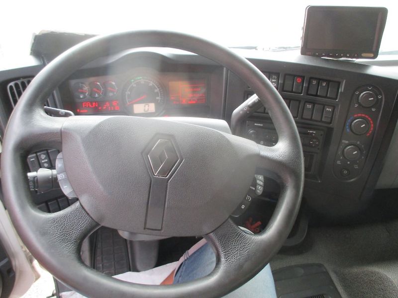 Renault D18 320 ThermoKing - fotka 26 z 31