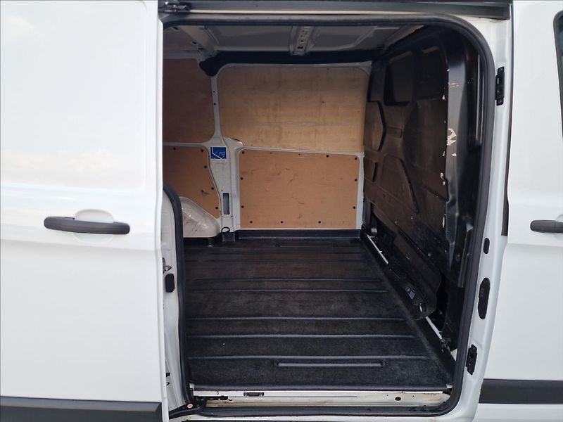 Ford Transit Custom 2.0TDCI Trend L1,ČR,1.Majitel - fotka 17 z 43