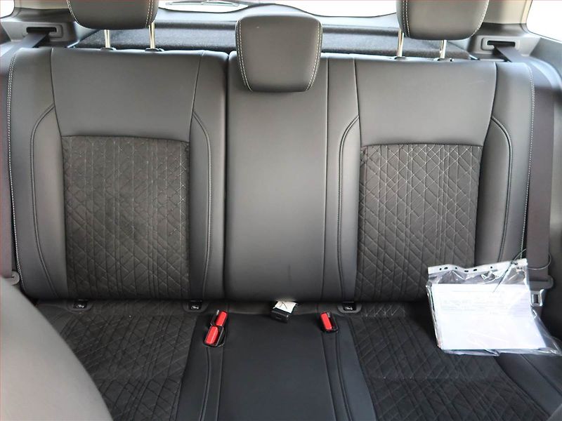 Suzuki Vitara (2020) Elegance 1.4 BoosterJet - fotka 10 z 18