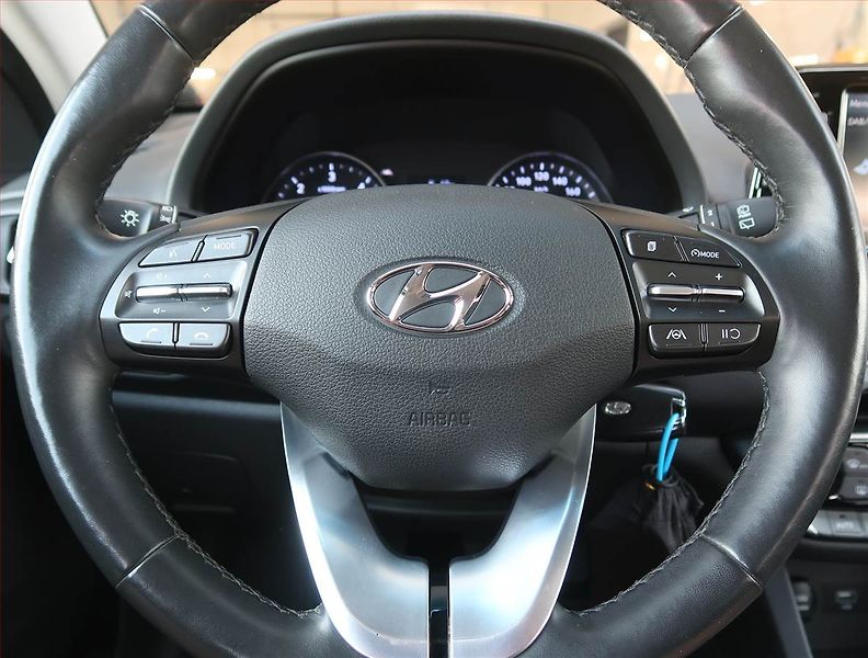Hyundai i30 (2021) Family 1.6 CRDi, Serv.kniha - fotka 15 z 18