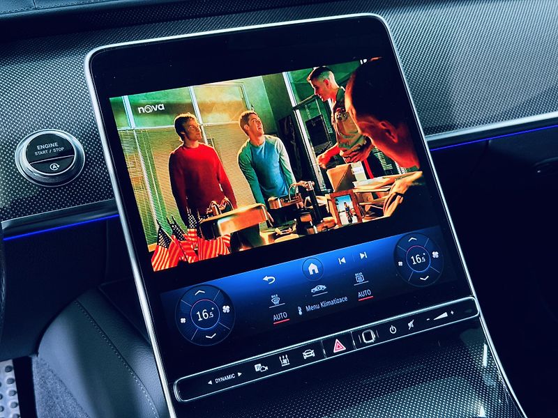 Mercedes-Benz Třídy S (2021) 400d*4M*AMG*TV*LONG*MAX*TOP - fotka 29 z 49