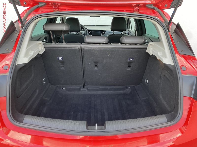 Opel Astra (2016) 1.4 T, ČR, AC, TZ, park.asist - fotka 7 z 19