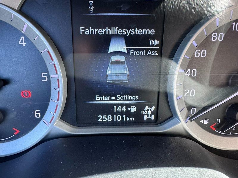 Nissan Navara (2016) 4X4 2,3D 120 KW MANUÁL TAŽNÉ - fotka 33 z 50