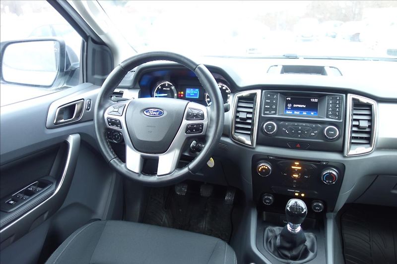 Ford Ranger 2,2 D 118KW, ČR, 2 MAJ., XLT. - fotka 18 z 31