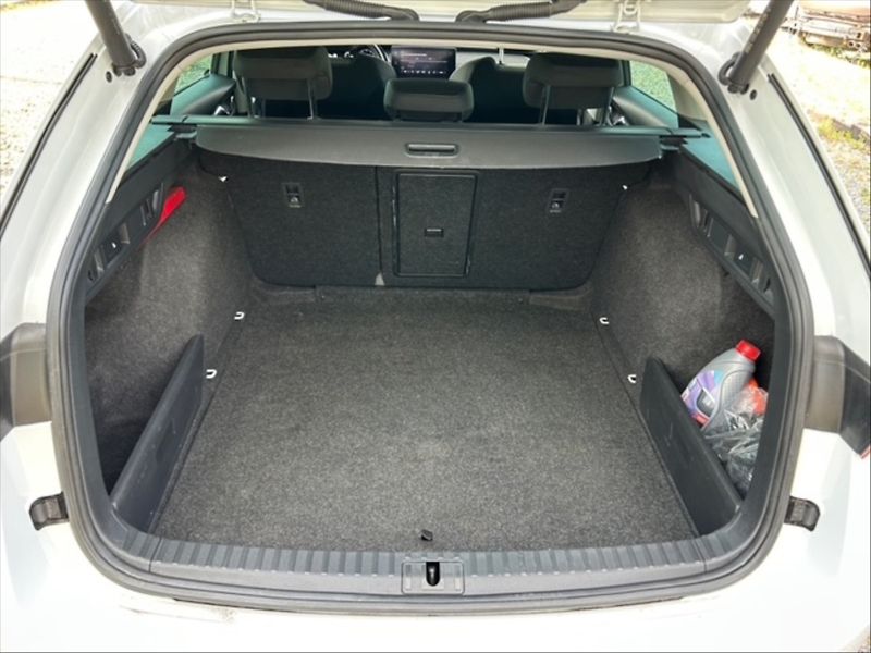 Škoda Octavia 2,0 TDI 147 Scout 4x4 AT - fotka 6 z 11