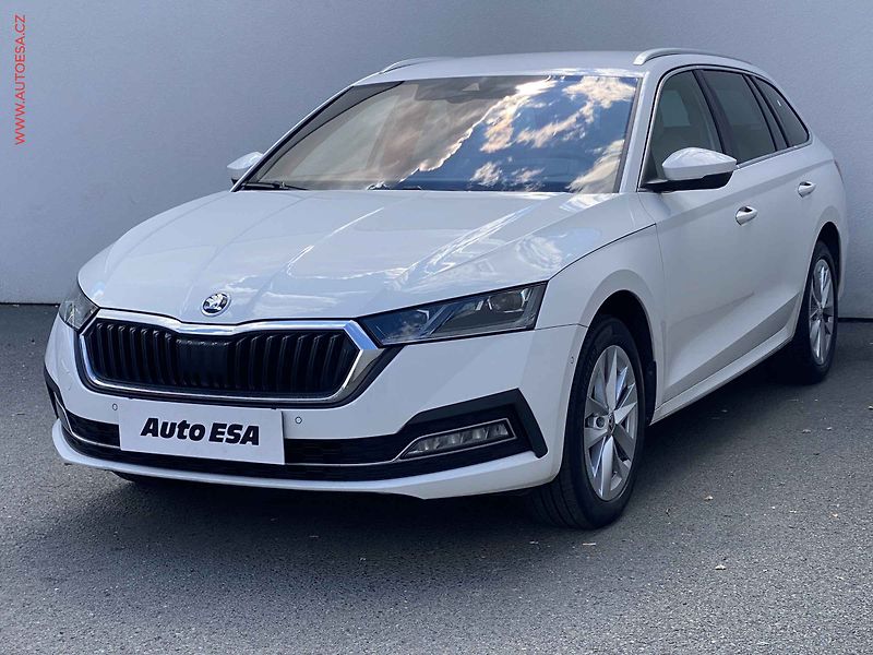 Škoda Octavia (2022) 2.0 TDi, ČR, Style, LED, navi - fotka 3 z 20