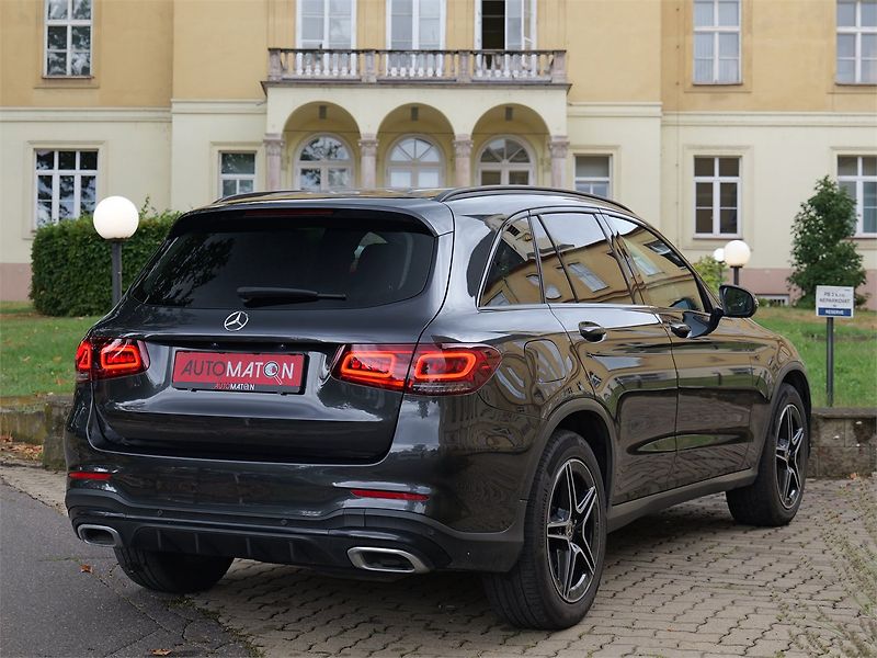 Mercedes-Benz GLC 220d 4M AMG Masáž 360° Webasto - fotka 4 z 32