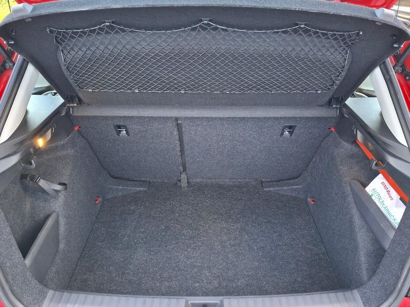 Škoda Kamiq (2019) Style 1,6TDi 85kW - fotka 8 z 35