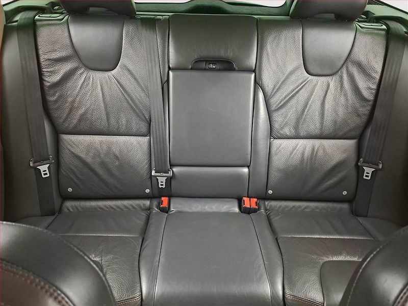Volvo XC60 (2009) D5, 4X4, Automat, Serv.kniha - fotka 10 z 19