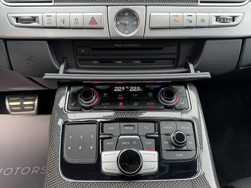 Audi S8 S8+ 445 KW-KERAMIKY-LED-R21 - fotka 30 z 48