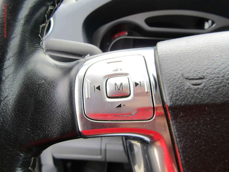 Ford S-MAX (2009) 2.2TDCi, ČR, AC - fotka 14 z 20