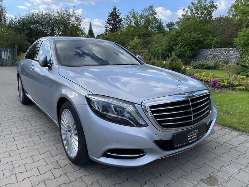 Mercedes-Benz Třídy S S 350 d 4Matic - fotka 1 z 33
