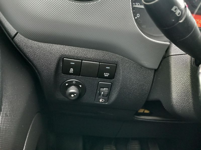 Citroën Berlingo (2015) 1,6HDi 3 MÍSTA POUZE 102t.KM ! - fotka 20 z 32
