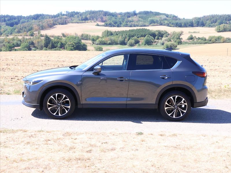 Mazda CX-5 2,5 G194 Aut. AWD Top DPH CZ - fotka 4 z 33