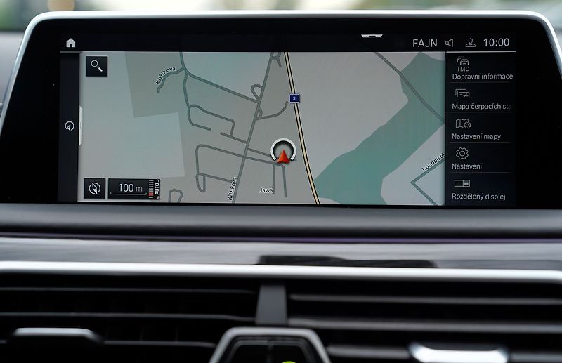 BMW Řada 7 740d xDrive/Laser/M paket/20/Č - fotka 40 z 50