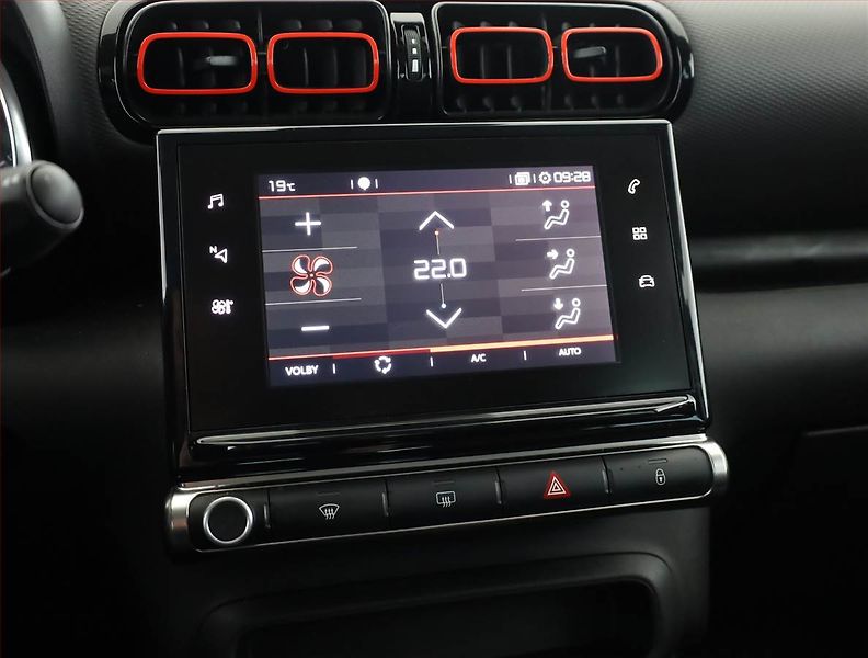 Citroën C3 Aircross (2018) 1.2 PureTech, Serv.kniha, Navi - fotka 10 z 18