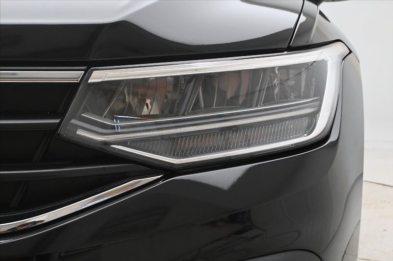 Volkswagen Tiguan 2,0 TDI 110kW DSG Life Záruka - fotka 29 z 31