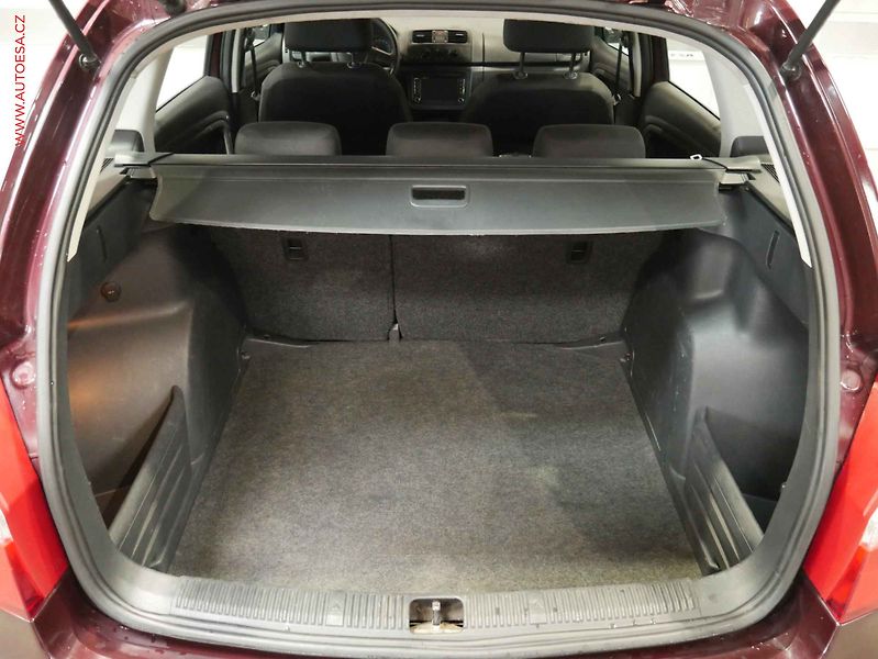 Škoda Fabia (2011) 1.2 HTP, ČR, AC, TZ - fotka 7 z 15