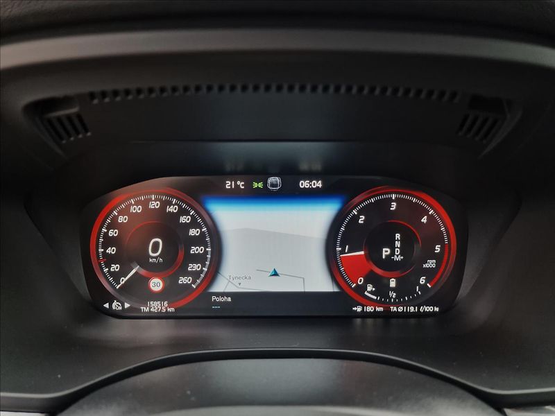 Volvo XC60 B4 145kW AWD Momentum Pro,ČR - fotka 22 z 50