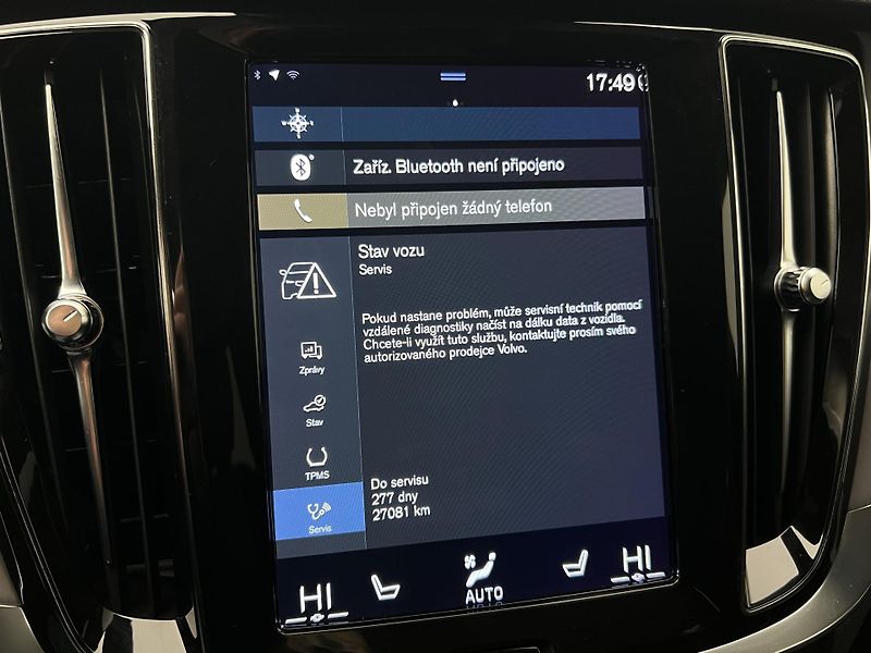 Volvo V60 B4 MOMENTUM AUT  - fotka 35 z 42